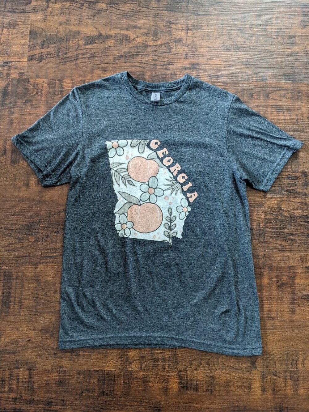 Georgia Peach Graphic Tee SM Dark Heather Grey